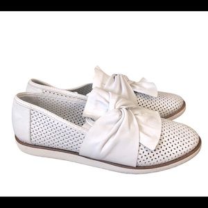 NWOT Bueno Leather Slip On Flats